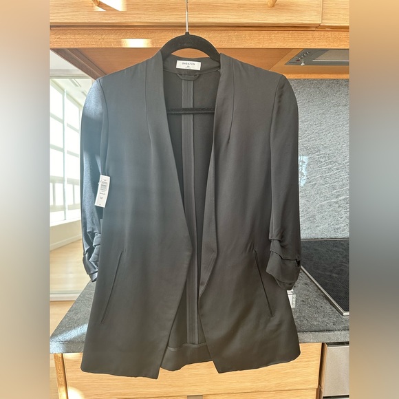 NWT Aritzia Macauley Blazer - Picture 2 of 6